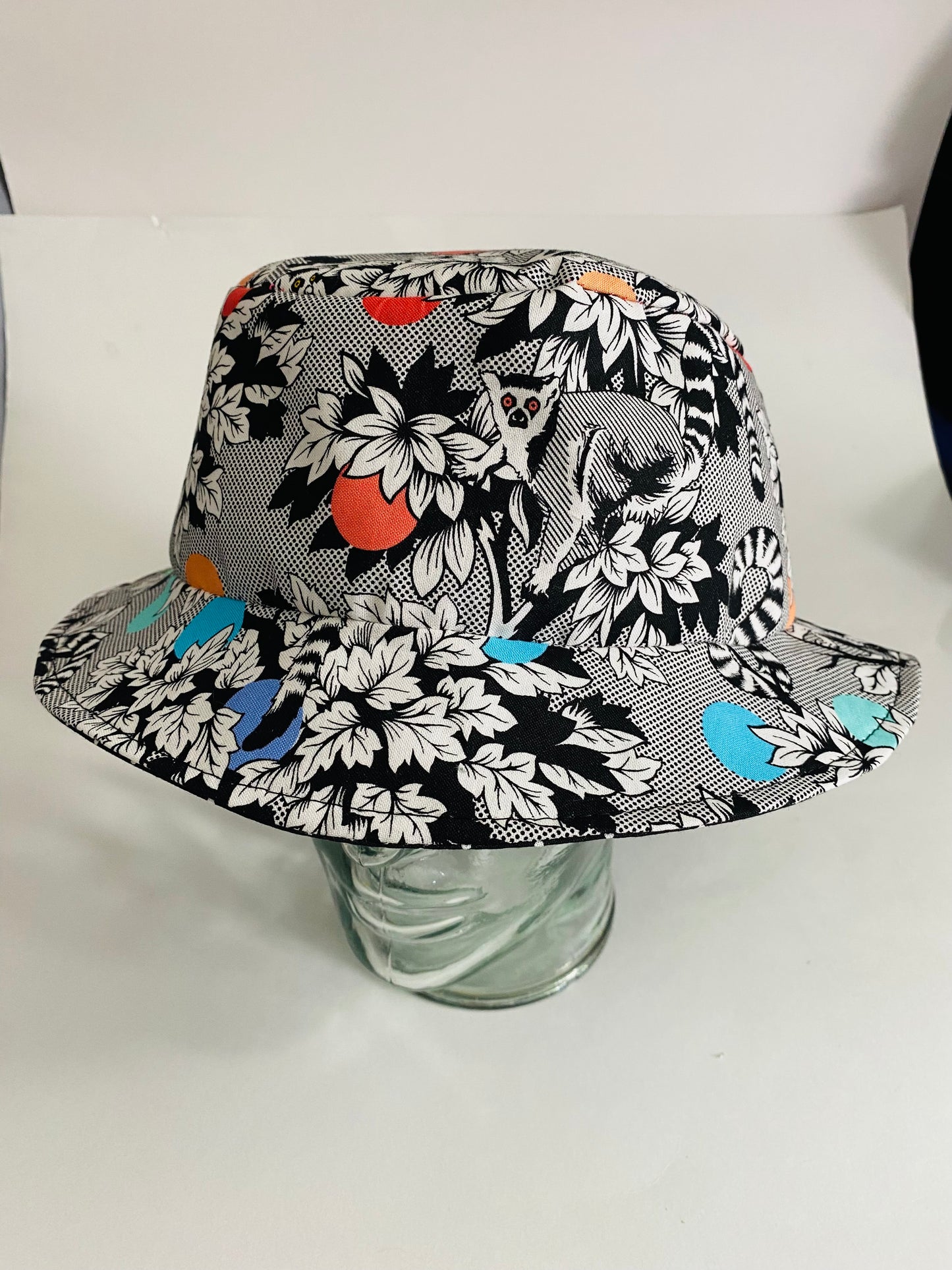 Lemur bucket hat