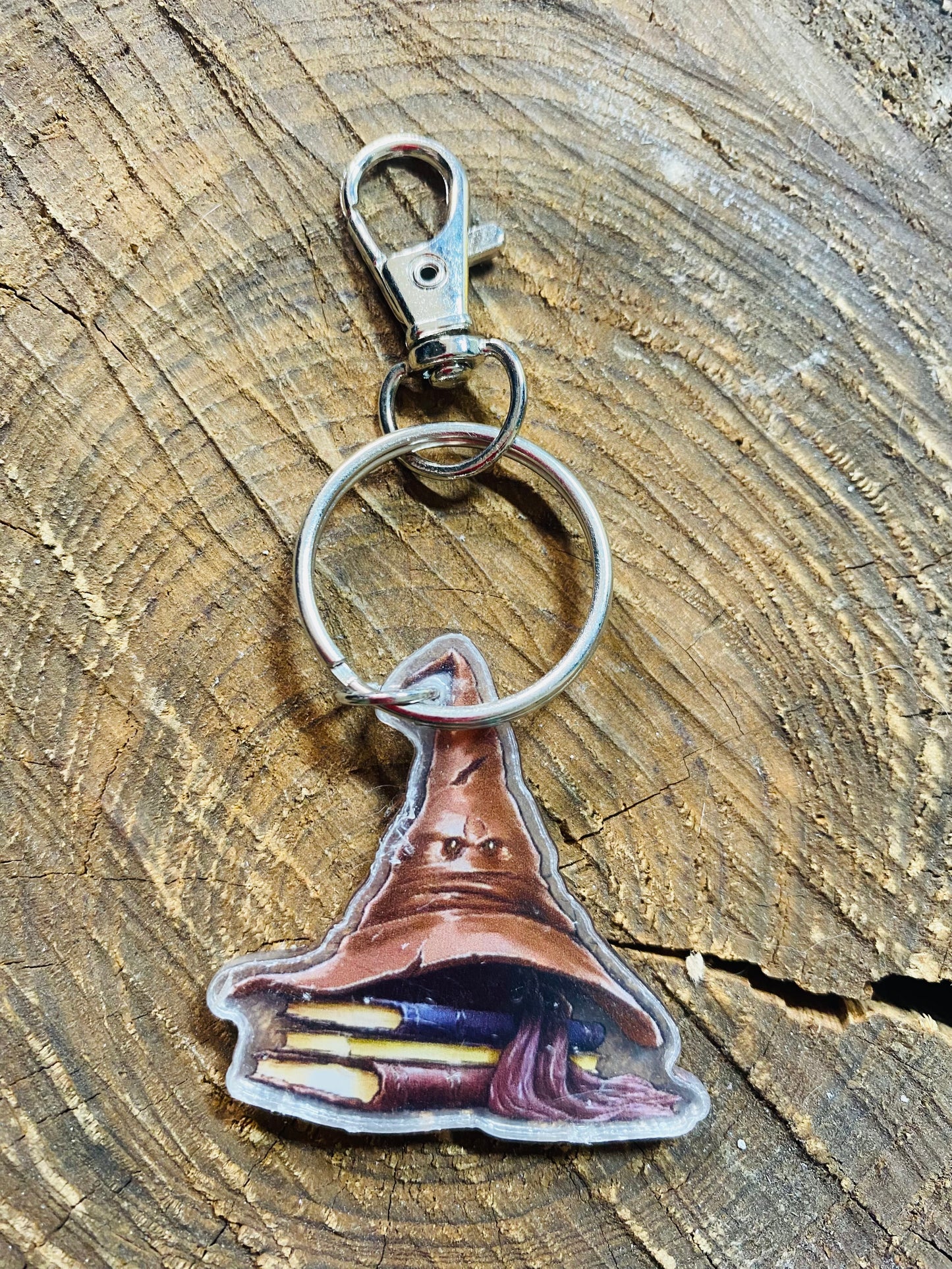 HARRY POTTERS HOUSE HAT KEYCHAIN